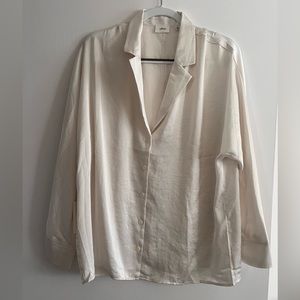 Aritzia Freeform Shirt Size Medium